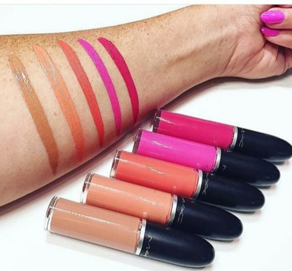 Photogrid 1442322815378 768x712